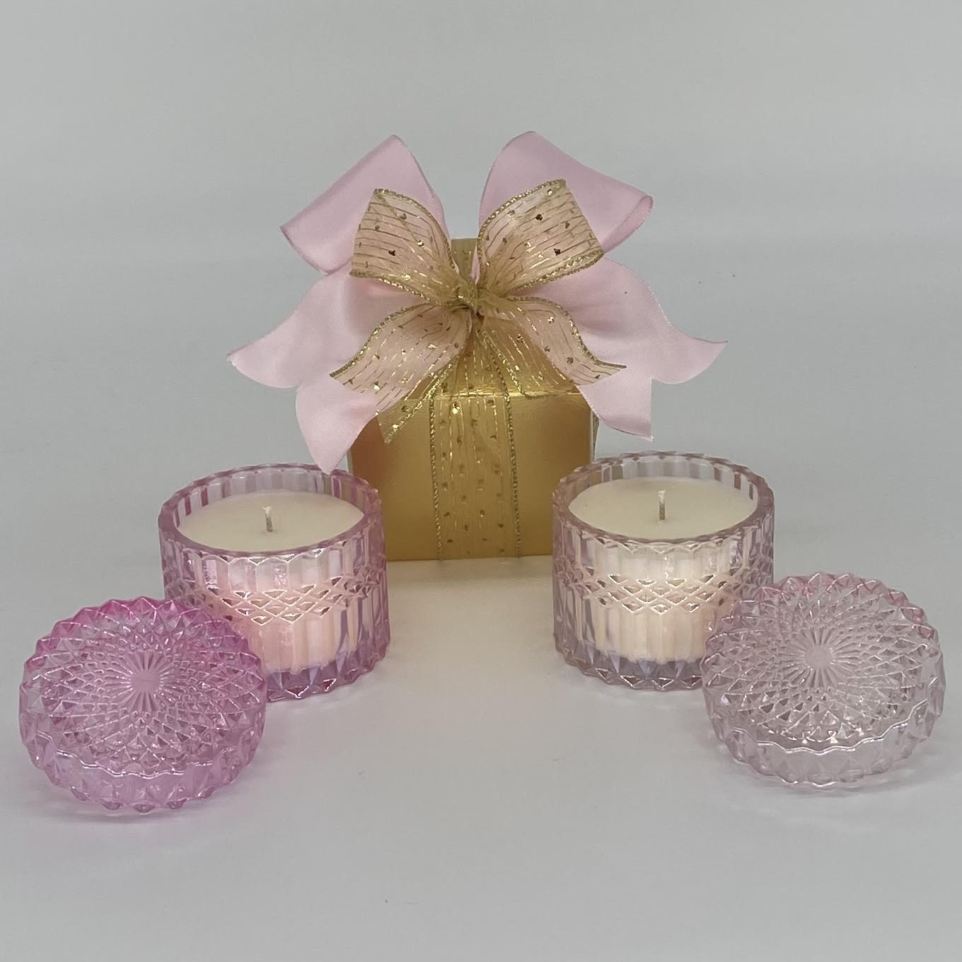 Twilight Shimmer Candle - 8 oz. Diamond-Cut Glass Candles are exquisite! Available in Island Blossom (Pink) and Peony (Soft Pink)