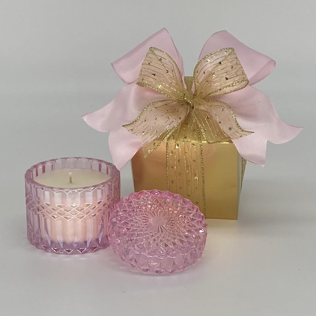Twilight Shimmer Candle - 8 oz. Diamond-Cut Glass Candles are exquisite! Available in Island Blossom (Pink) and Peony (Soft Pink)